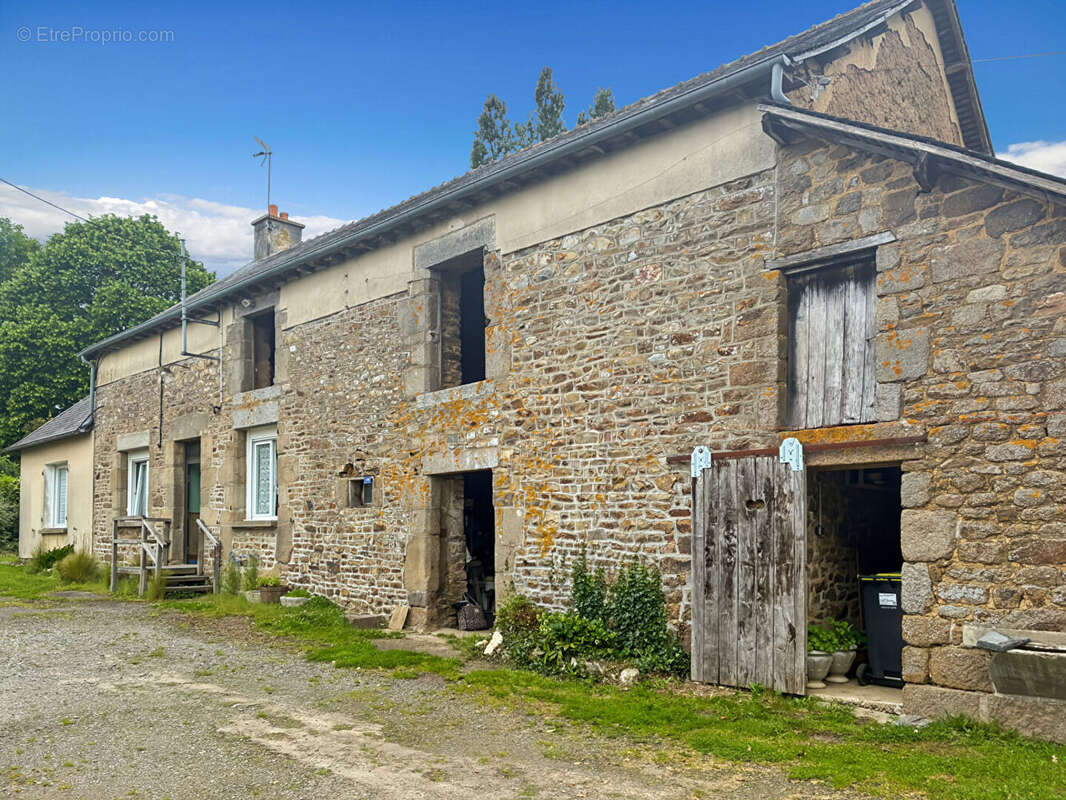Maison à SENS-DE-BRETAGNE