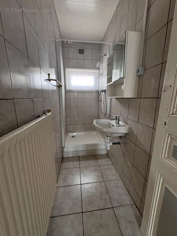 Maison 75 m² à Escaudain  - photo 7