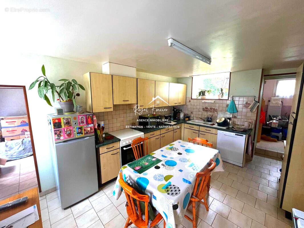 Cuisine - Maison à BARROU