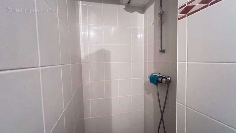 Dpt Finistère (29), à vendre QUIMPER quartier centre - Appartement T4 situé au rez-de-chaussée de 70 m² Habitable - Garage - photo 6