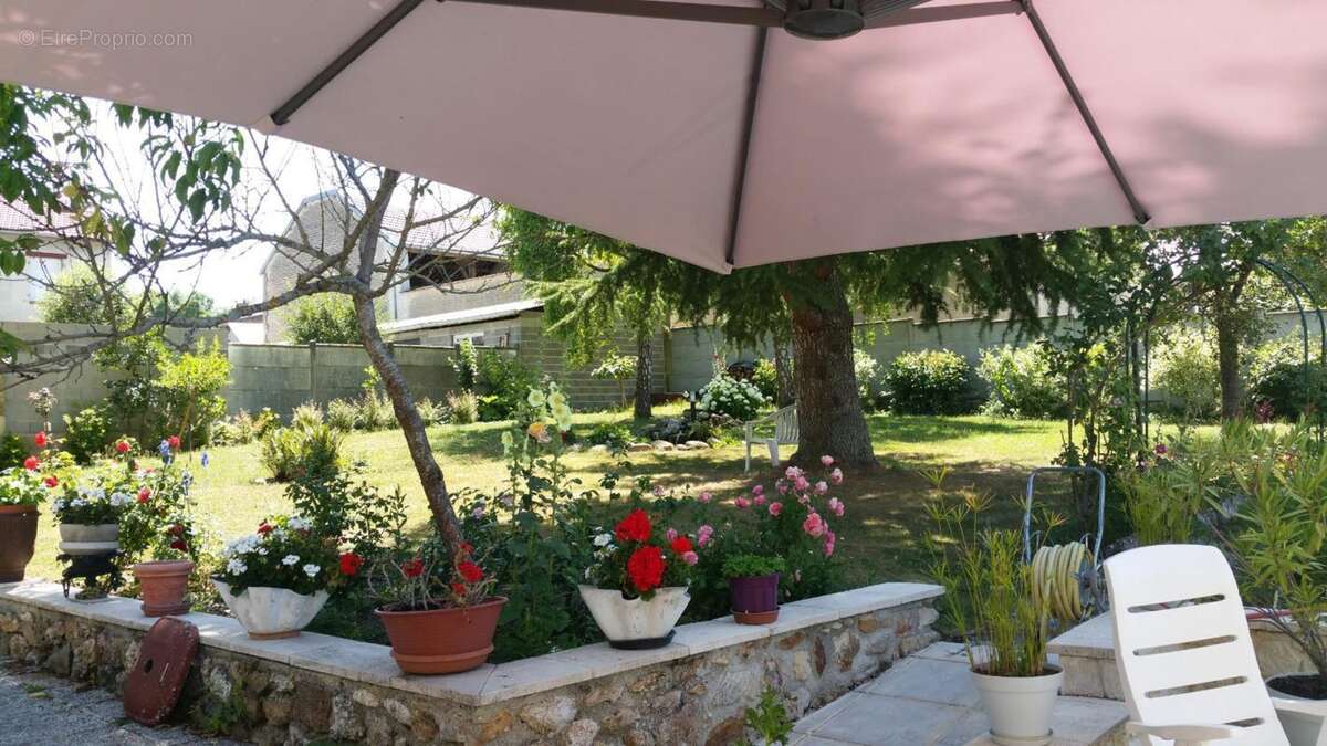 WARMERIVILLE - Maison 8 pcs - 5 chambres - Jardin - Piscine - photo 9