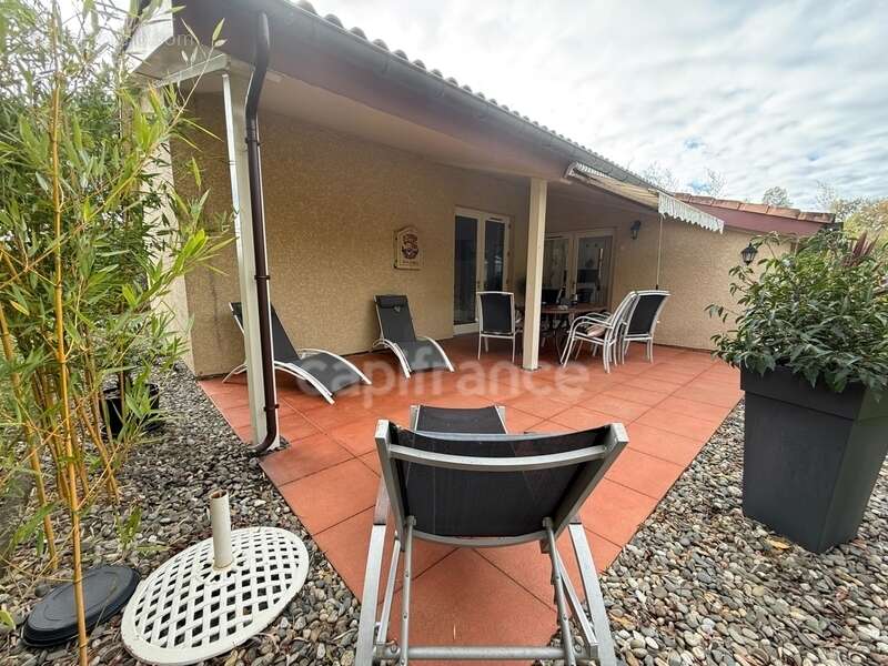 Maison à LOMBEZ