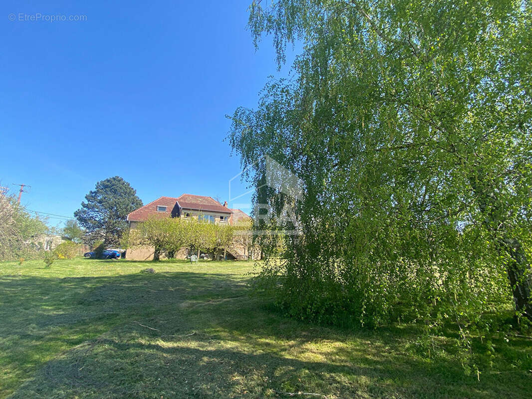 Maison à FRETIGNEY-ET-VELLOREILLE