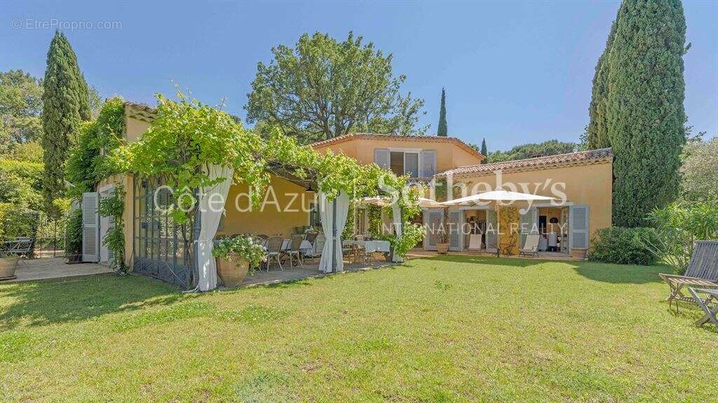 Maison à GASSIN
