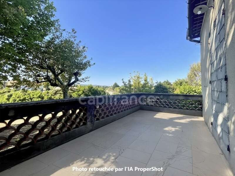 Maison 5 pieces 160m2 a renover - photo 16