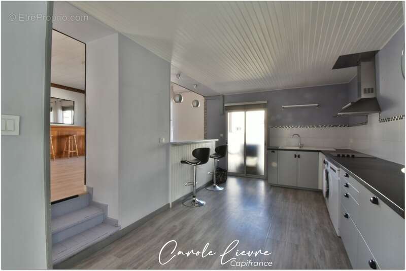 Appartement à LEZIGNAN-LA-CEBE