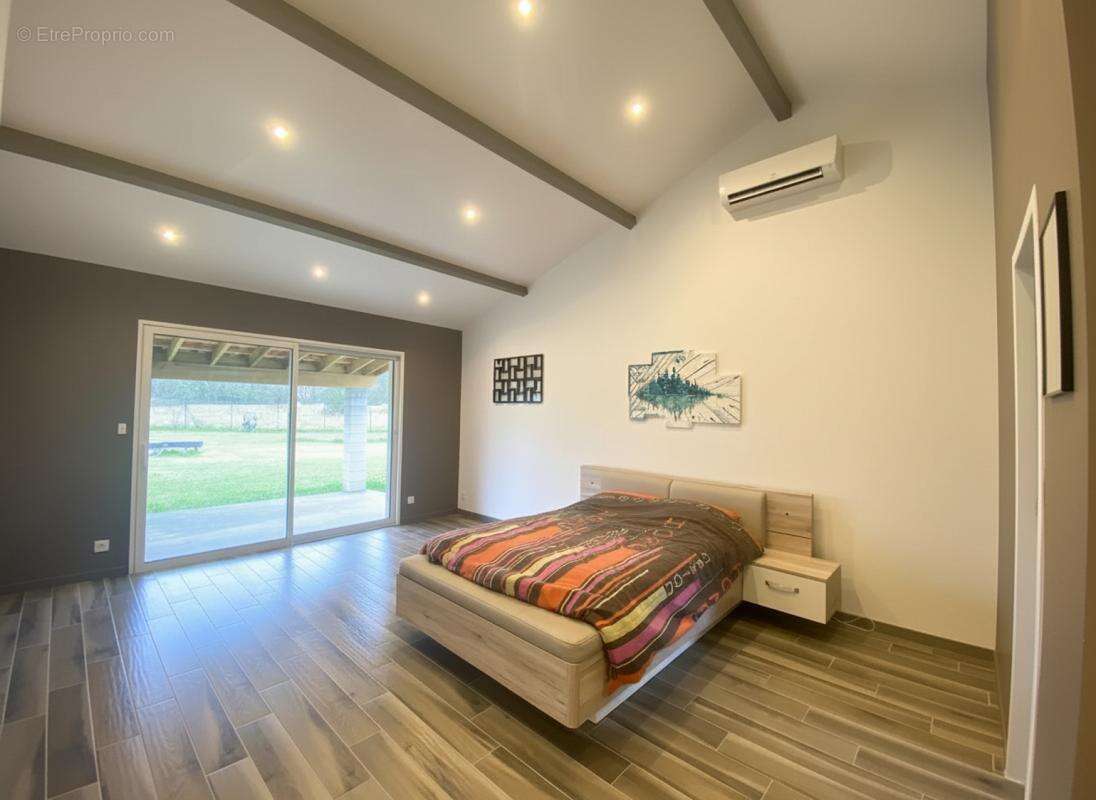 Maison 144 m² à Marsas  - photo 7