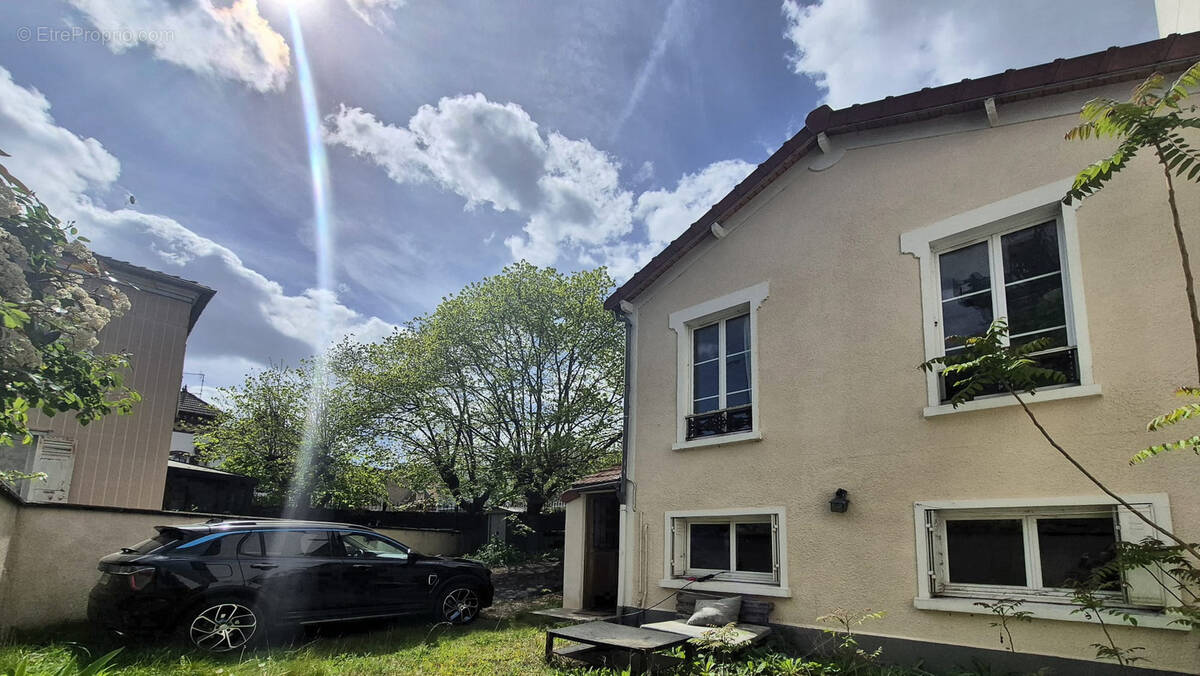 Maison à COLOMBES