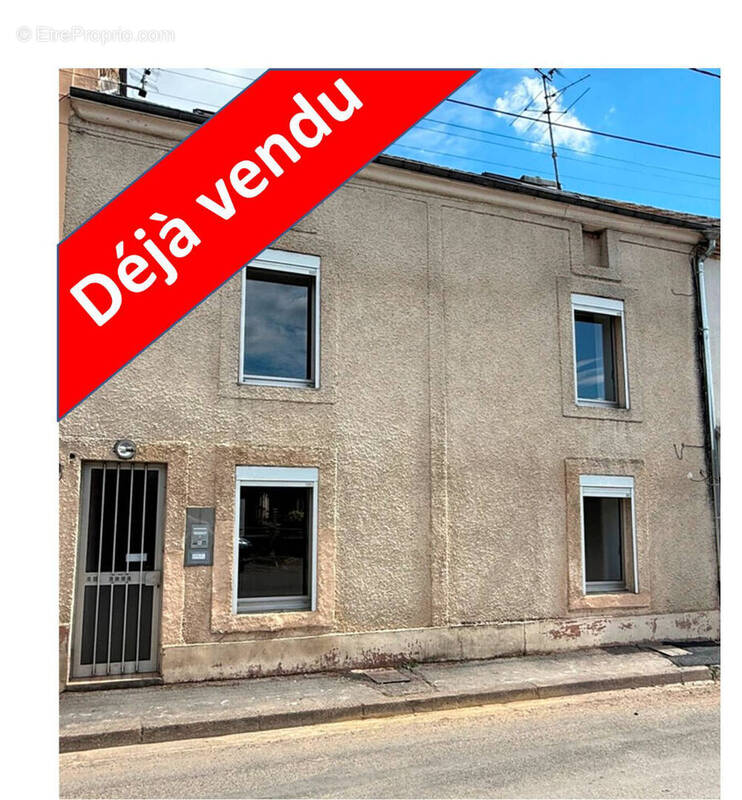 Appartement à VRIGNE-AUX-BOIS