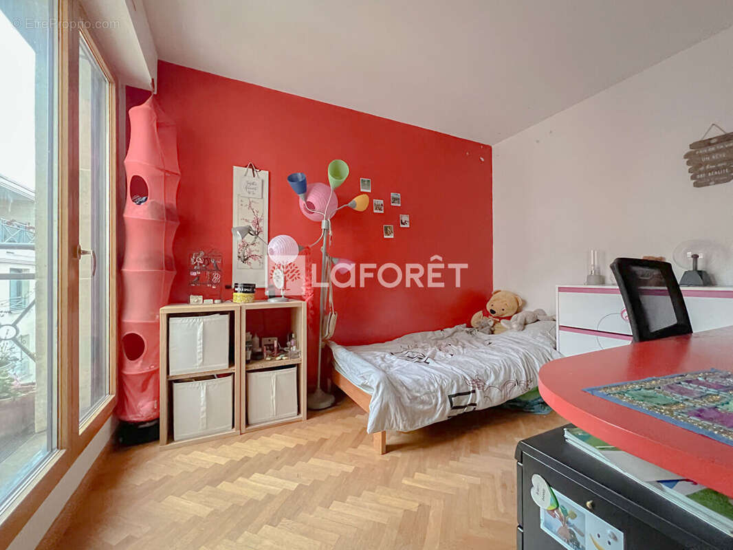 Appartement à MONTROUGE