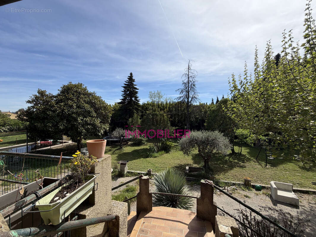 vue de la terrasse du haut - Maison à SARRIANS