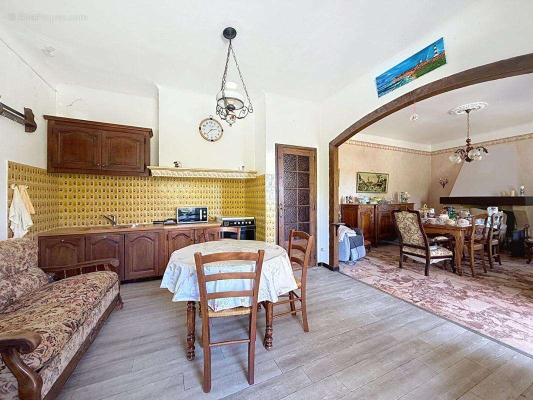 Maison à CUERS