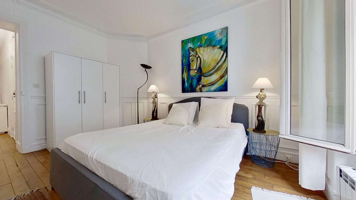 Appartement à PARIS-17E