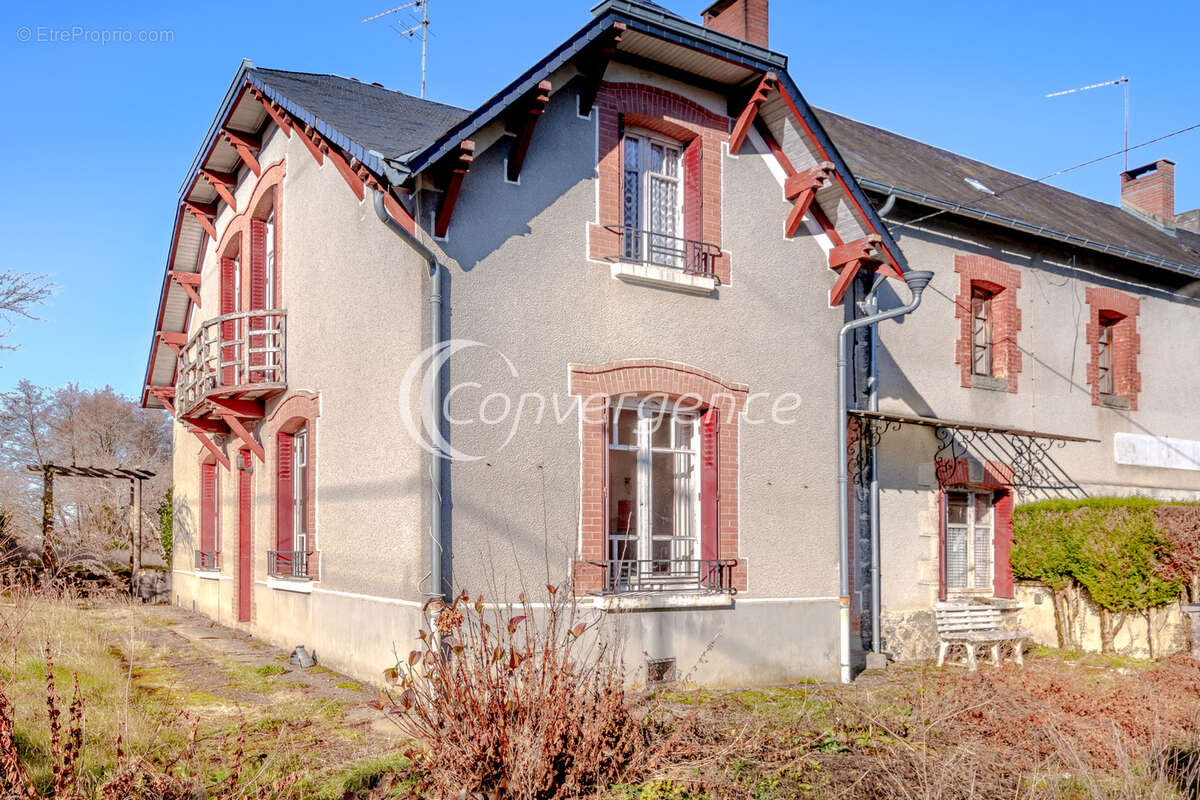 Maison à LA PORCHERIE