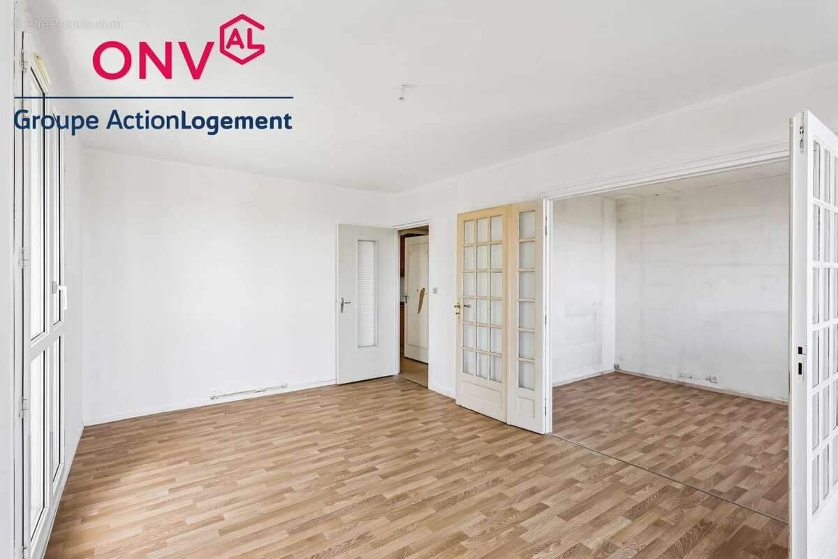 Appartement à CORBEIL-ESSONNES