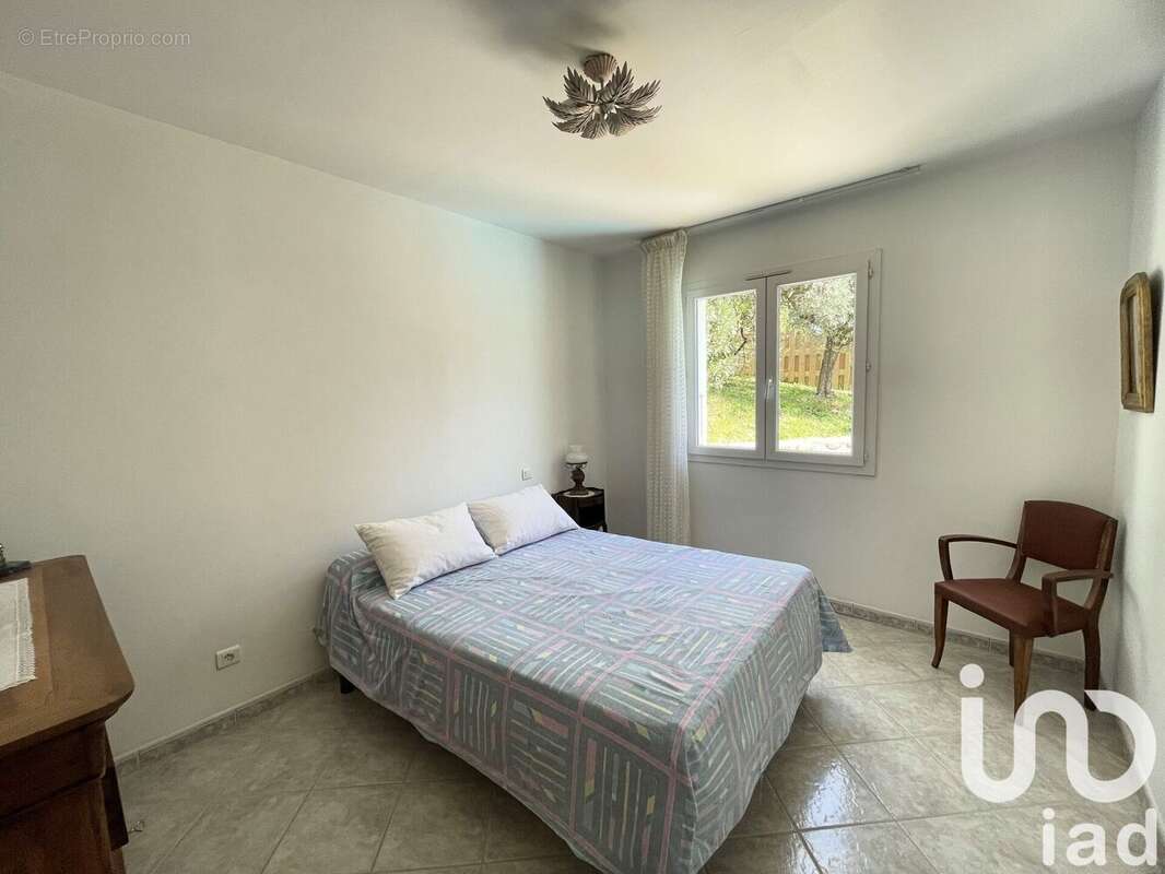 Photo 3 - Maison à SAINT-FORTUNAT-SUR-EYRIEUX