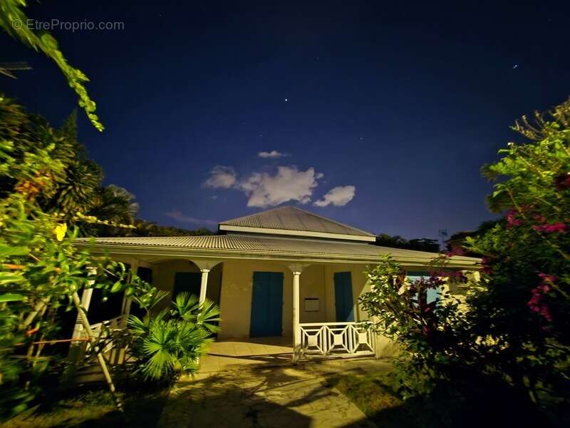 Jolie maison + studio et piscine baie mahault (971) - photo 23