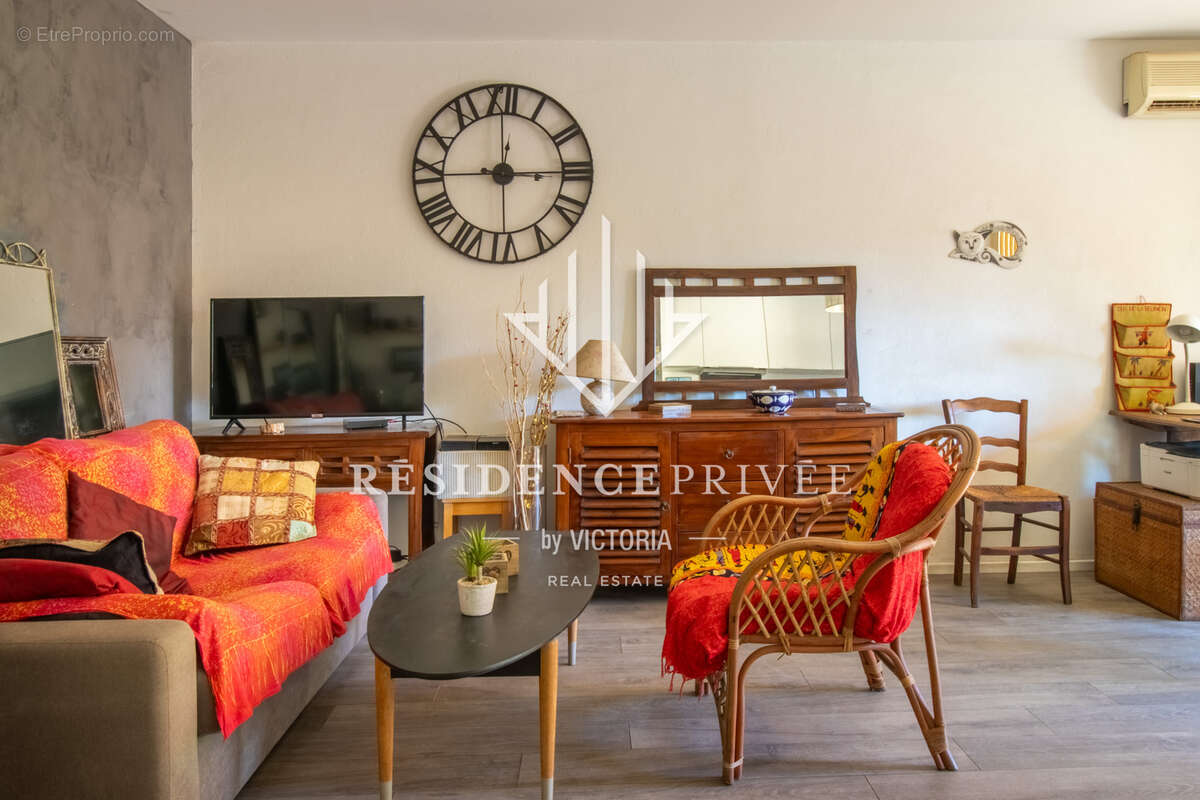 Appartement à HYERES