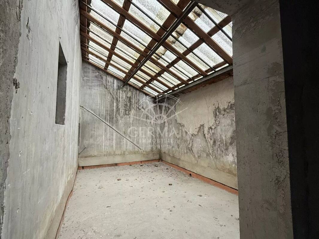 Appartement à L'ISLE-SUR-LA-SORGUE