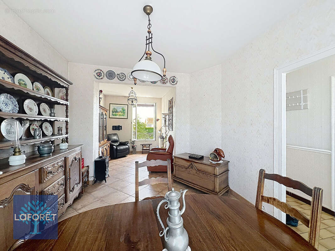 Maison à CORBEIL-ESSONNES