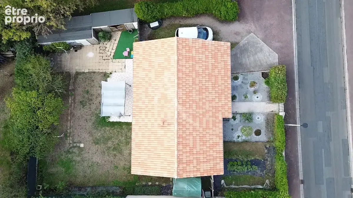 Maison plain pied à vendre à Aizenay à proximité des écoles - photo 11