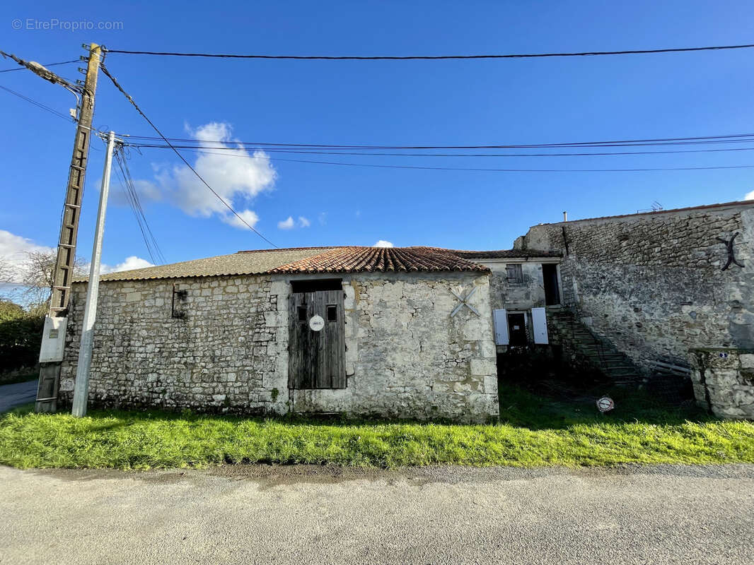 Appartement à SAINT-SAVINIEN