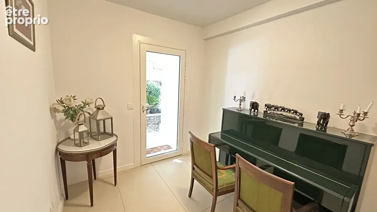 Maison 8 pièces 175 m² à vendre à Sanary-Sur-Mer (83110) - photo 4