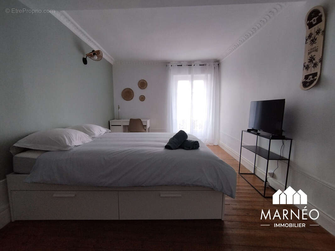 Chambre 3 - Appartement à CHALONS-EN-CHAMPAGNE