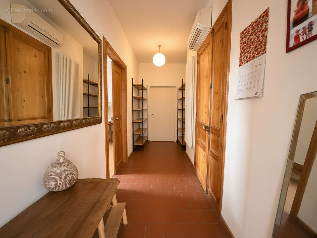 Appartement d'exception de 93m2 avec Terrasse et Cave - photo 6
