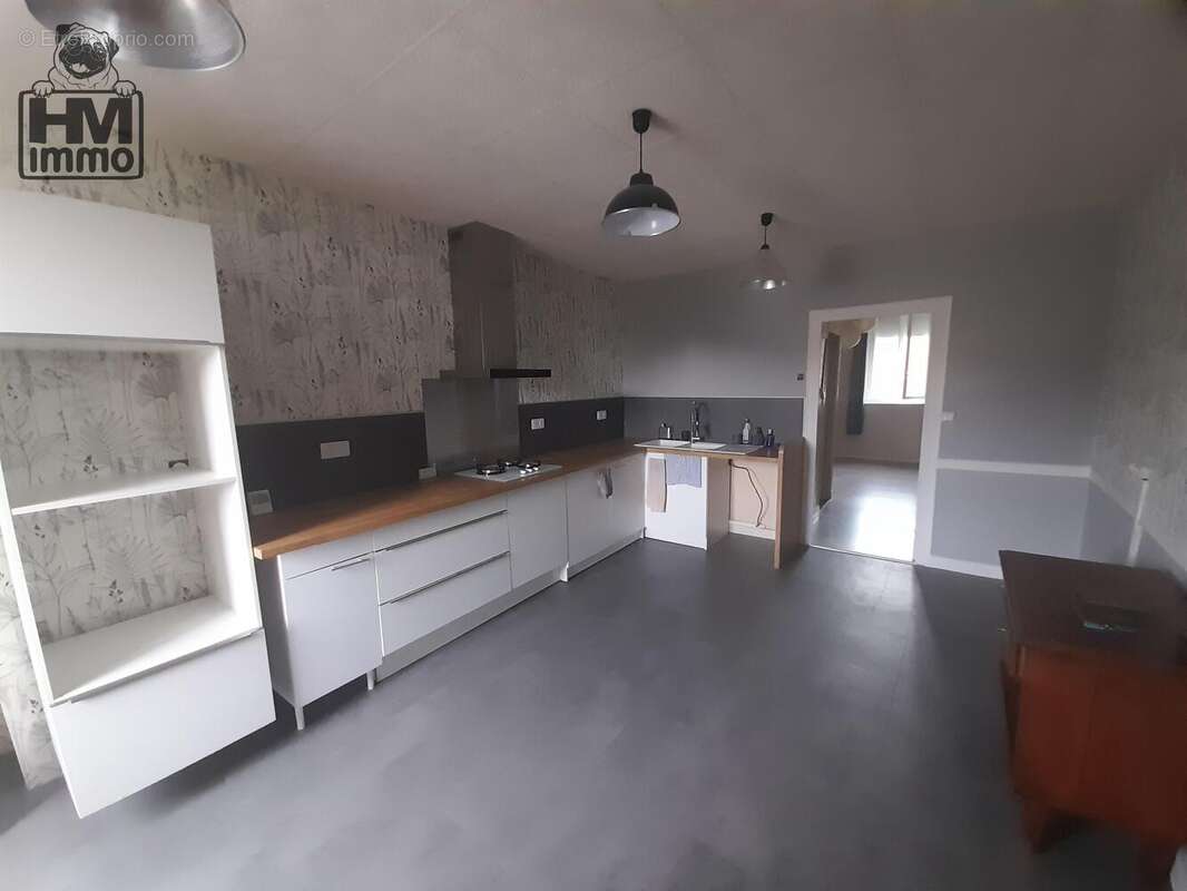 Maison à SAINT-PRIEST-TAURION