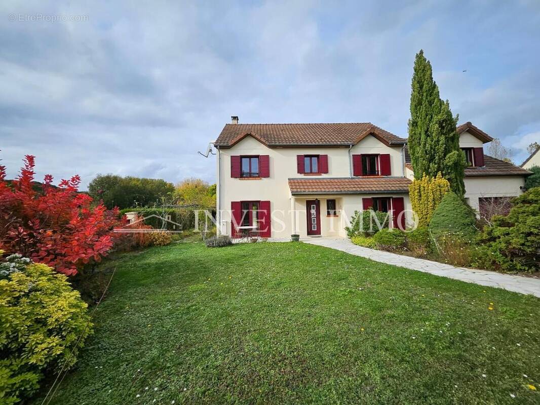 Photo annonce.zip  1 - Maison à CINQUEUX