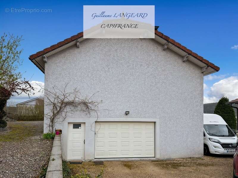 Maison à SAINT-MARTIN-DU-FRENE