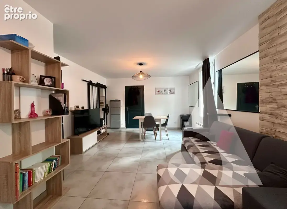 Appartement Troyes 2 pièce(s) 68.47 m2 - photo 2