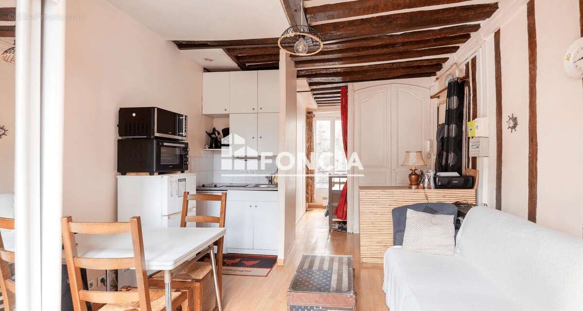 Appartement à PARIS-10E