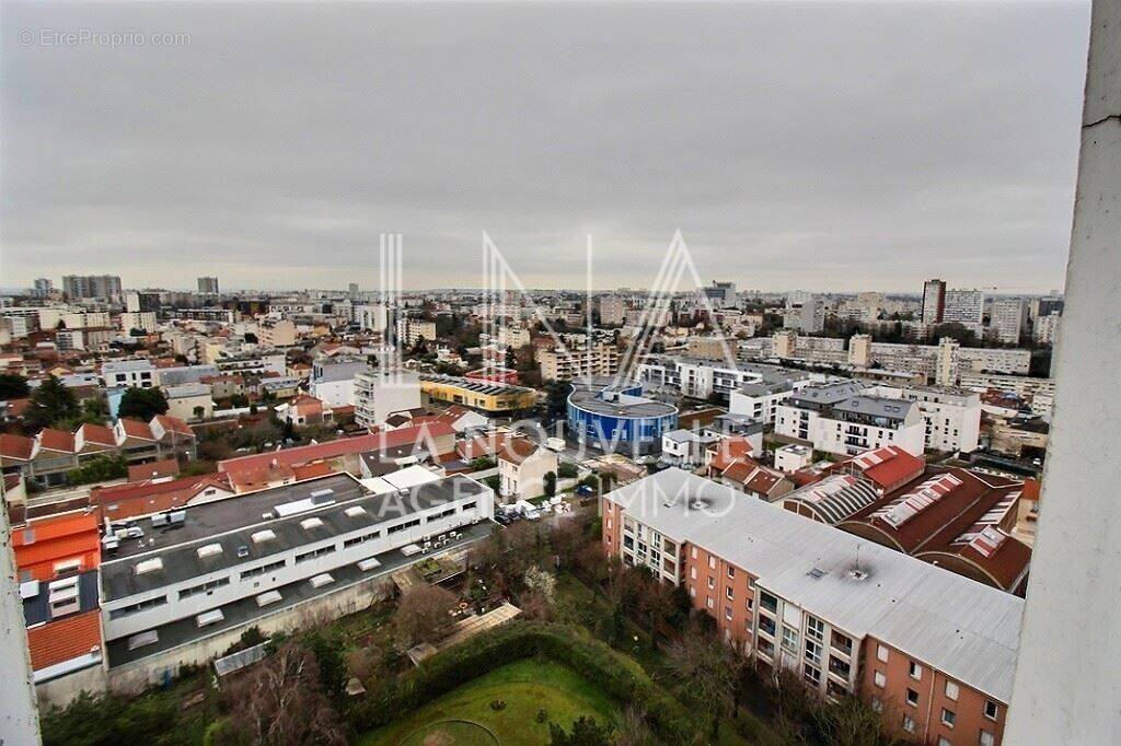 Appartement à PARIS-20E