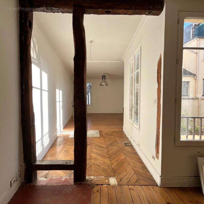 Appartement à PARIS-20E
