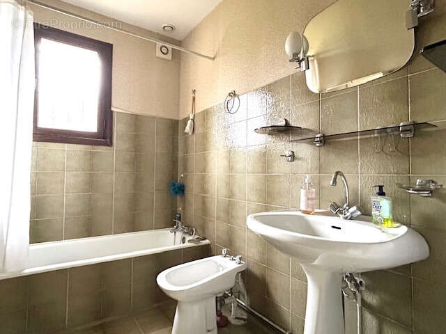 Maison avec hangar - photo 11