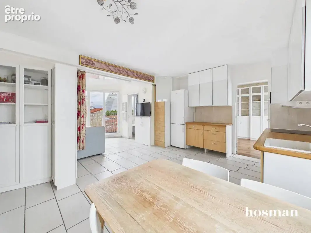 Dernier étage, terrasse, et vue dégagée ! Appartement 3 pièces de 63 m² avec cave - Rue Murillo, Vanves - photo 4