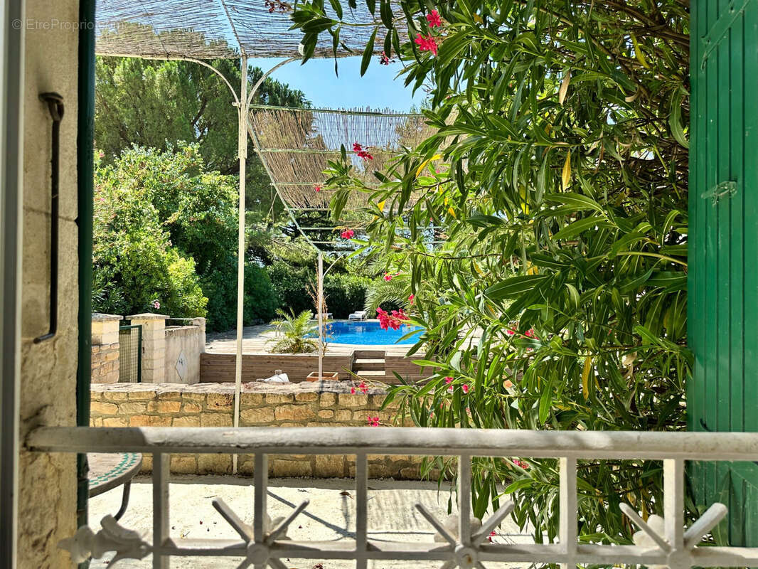 Maison 399 m² à Lamotte-Du-Rhone  - photo 2