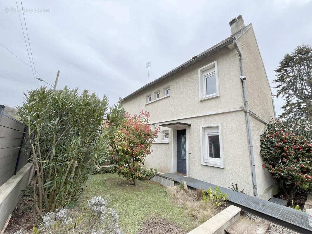 Maison à PONT-SAINTE-MAXENCE
