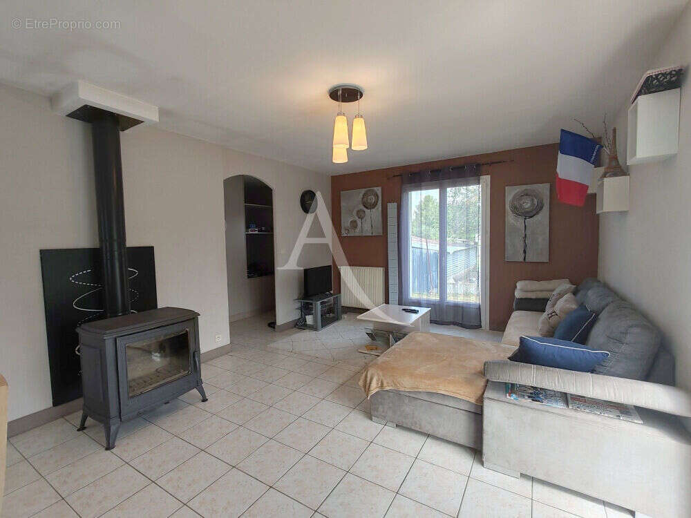 Maison à SAMBIN