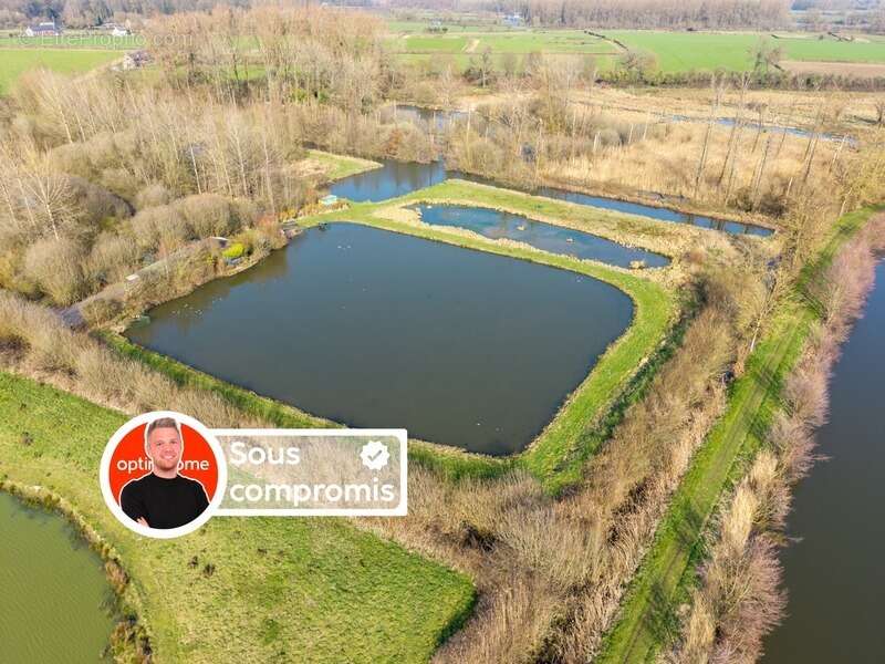 Terrain à LANDRECIES