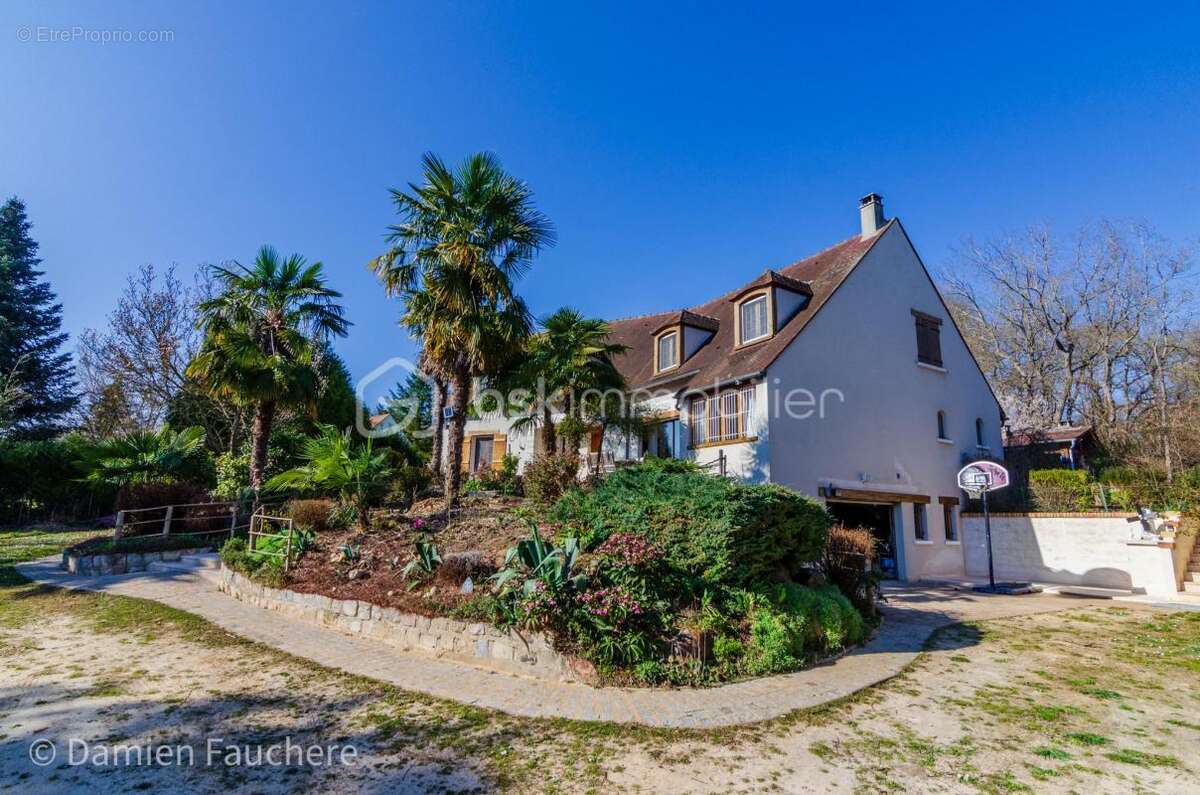 Maison à MILLY-LA-FORET