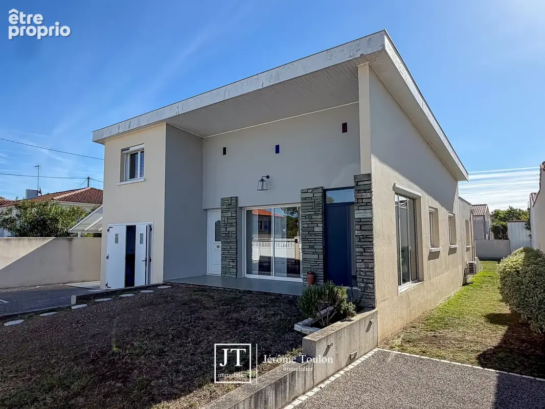 Maison à VAUX-SUR-MER