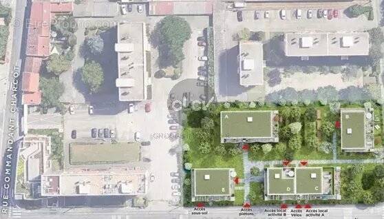 Commerce à SAINTE-FOY-LES-LYON