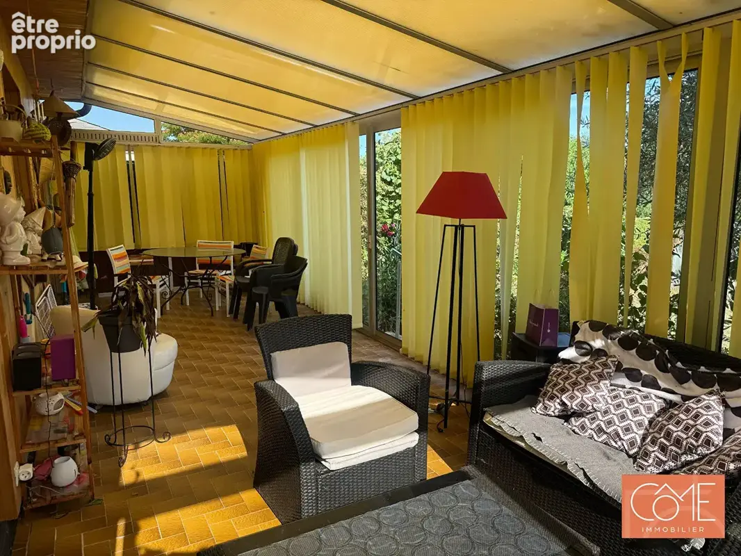A vendre - maison familiale sur la commune de noyal chatillon sur seiche de 101m² quartier centre ville - photo 6