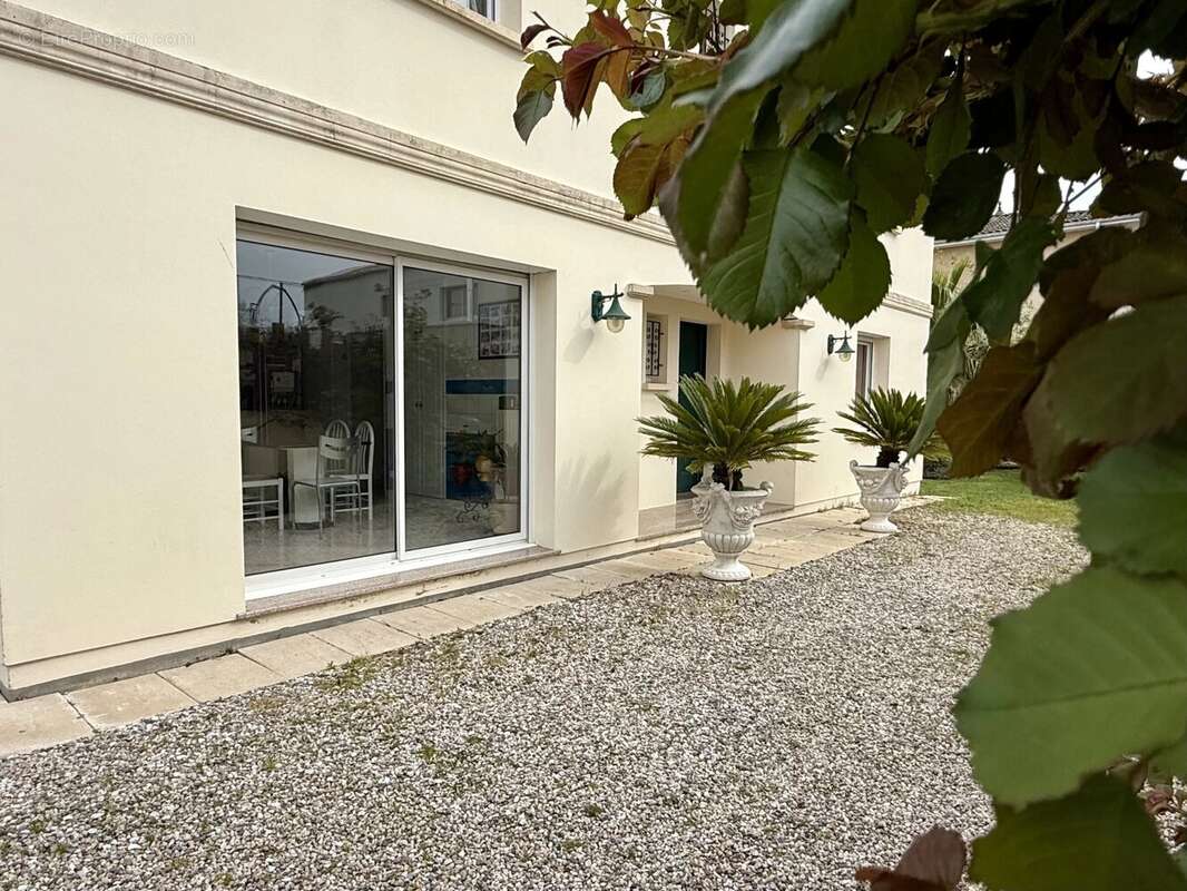 Maison à LE BOUSCAT