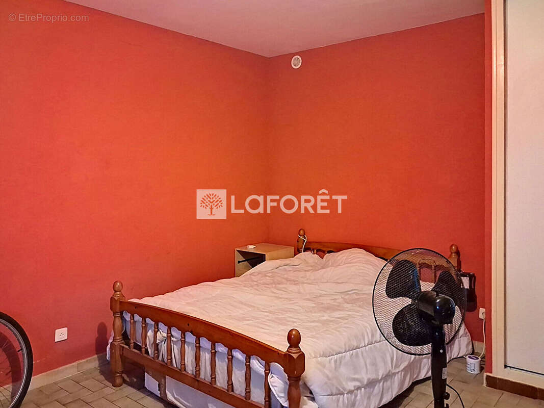 Appartement à JOUDES
