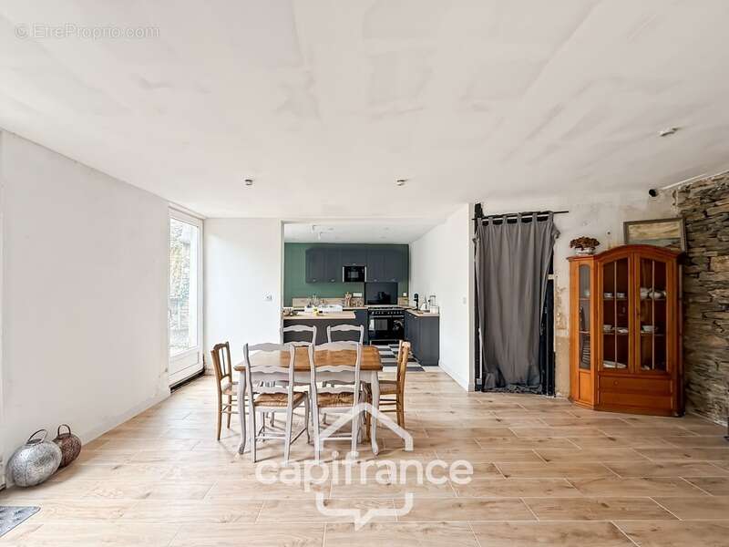 Maison à LANISCAT