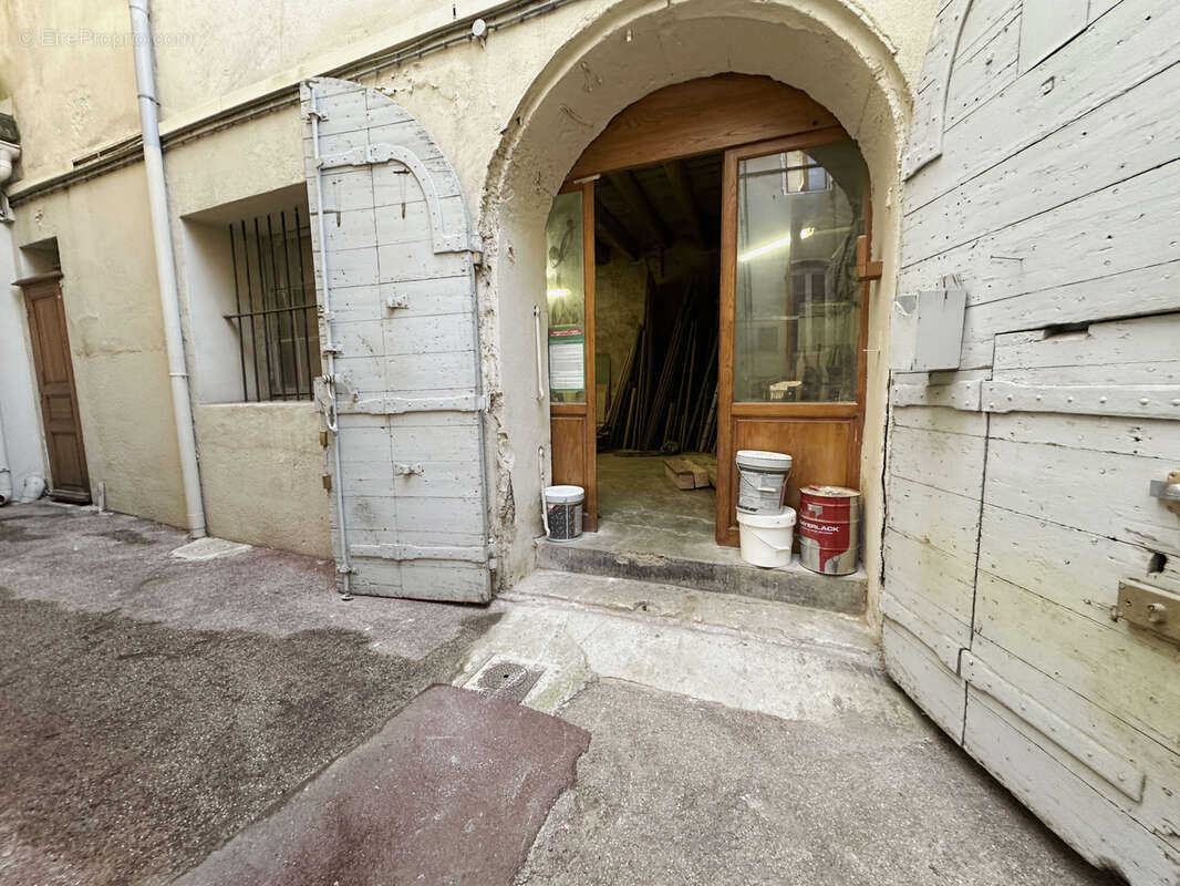 Appartement à MARSEILLE-7E
